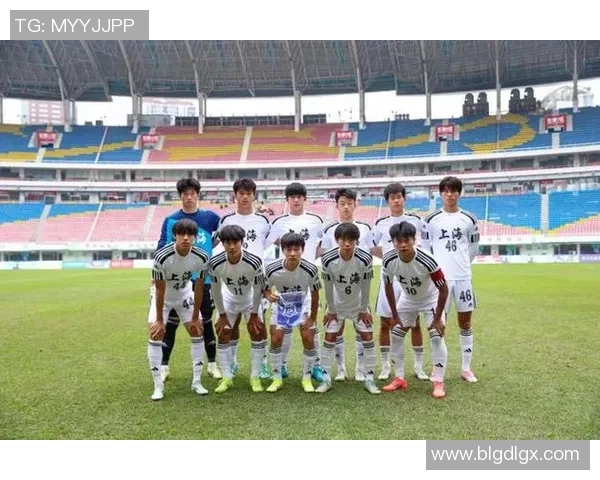 上海足球队的整体压制战术解析与实战应用探讨